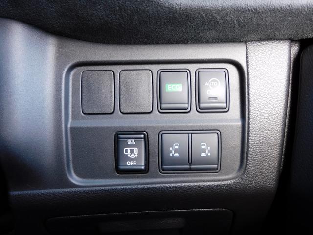 セレナ ニスモ メーカー9インチナビTV・全カメラ・CD・DVD・ブルートゥース・プロパイロット・Cセンサー・両自動ドア・ETC・LEDライト・LEDフォグ・17アルミ・USB・後席モニター・インテリキー・Pガラス(35枚目)