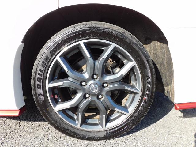 セレナ ニスモ メーカー9インチナビTV・全カメラ・CD・DVD・ブルートゥース・プロパイロット・Cセンサー・両自動ドア・ETC・LEDライト・LEDフォグ・17アルミ・USB・後席モニター・インテリキー・Pガラス(46枚目)