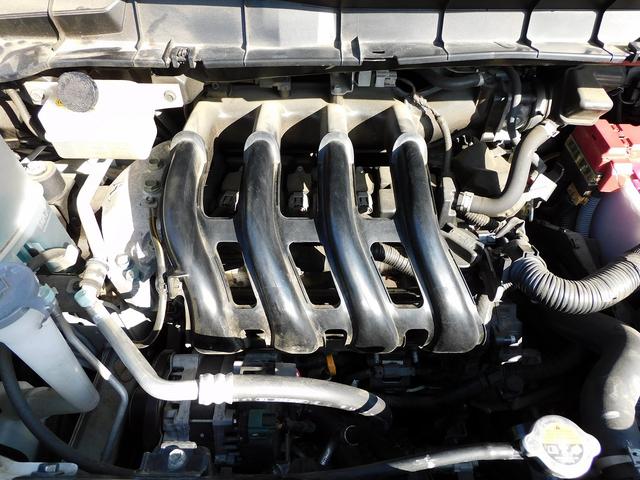 セレナ ニスモ メーカー9インチナビTV・全カメラ・CD・DVD・ブルートゥース・プロパイロット・Cセンサー・両自動ドア・ETC・LEDライト・LEDフォグ・17アルミ・USB・後席モニター・インテリキー・Pガラス(49枚目)