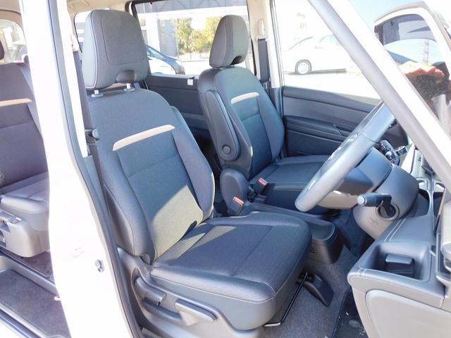 セレナ ｅ－パワー　ハイウェイスターＶ　プロパイロット・ＮＩＳＳＡＮＣｏｎｎｅｃｔナビ・後席モニター・全周囲カメラ・ＢＴオーディオ・両側自動ドア・ＬＥＤライト・フォグＬＥＤ・デジタルミラー・エマージェンシーブレーキ・ＥＴＣ・ＢＳＭ（5枚目）