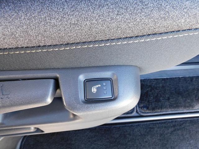 セレナ ｅ－パワー　ハイウェイスターＶ　プロパイロット・ＮＩＳＳＡＮＣｏｎｎｅｃｔナビ・後席モニター・全周囲カメラ・ＢＴオーディオ・両側自動ドア・ＬＥＤライト・フォグＬＥＤ・デジタルミラー・エマージェンシーブレーキ・ＥＴＣ・ＢＳＭ（46枚目）