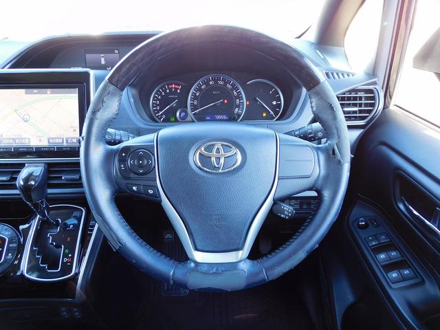 エスクァイア Gi 9インチフルセグナビ・後席モニター・バックカメラ・BTオーディオ・両側自動ドア・LEDライト・フォグライト・オートハイビーム・クルーズコントロール・アイドリングストップ・ETC・シートヒーター(11枚目)