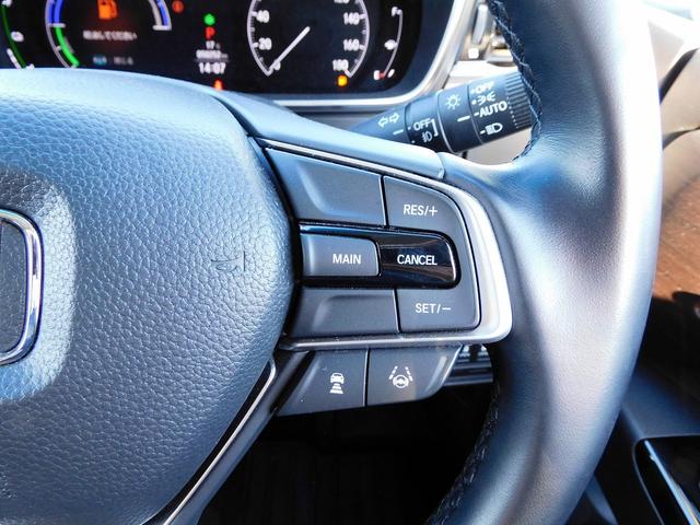 オデッセイハイブリッド ｅ：ＨＥＶアブソルート・ＥＸ　１０インチナビ地デジ・全カメラ・ＣＤ・ＤＶＤ・ブルートゥース・１８アルミ・レーダーＣ・ＬＫＡ・ＢＳＭ・両Ｐドア・Ｐゲート・ＬＥＤライト・ＵＳＢ・ＡＣ１００・Ｃソナー・パドルシフト・ＴＶキット・Ｐガラス（25枚目）