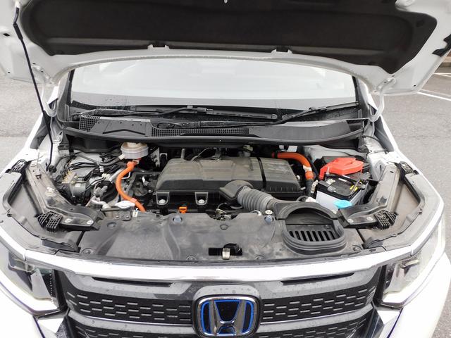 ステップワゴン e:HEVスパーダ プレミアムライン 11インチフルセグナビ・後席モニター・全周囲カメラ・BTオーディオ・両側自動ドア・LEDライト・フォグLED・ホンダセンシング・ACC・BSM・ETC・ハーフレザーシート・シートヒーター・フロアマット(18枚目)