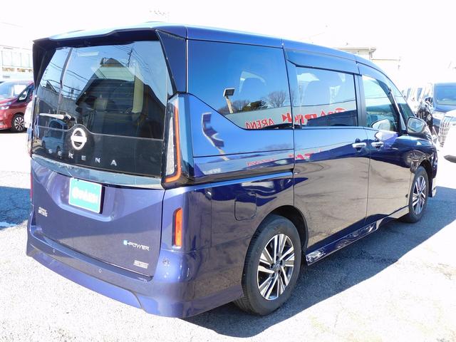 セレナ e-パワー ハイウェイスターV プロパイロット・NISSANConnectナビ・後席モニター・全周囲カメラ・BTオーディオ・両側自動ドア・LEDライト・フォグLED・デジタルミラー・エマージェンシーブレーキ・ETC・BSM(24枚目)
