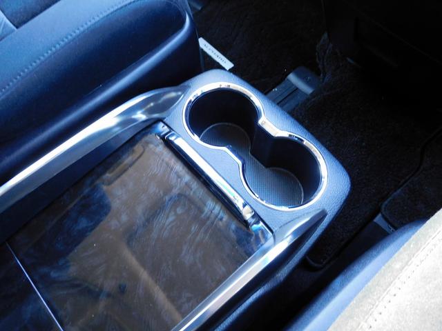 アルファード ２．５Ｓ　Ａパッケージ　後期・サンルーフ・ＪＢＬ・９インチフルセグナビ・後席モニター・全周囲カメラ・ＢＴオーディオ・両側自動ドア・ＬＥＤライト・フォグＬＥＤ・デジタルミラー・トヨタセーフティセンス・ＥＴＣ・ＢＳＭ（48枚目）