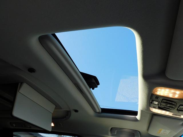 アルファード ２．５Ｓ　Ａパッケージ　後期・サンルーフ・ＪＢＬ・９インチフルセグナビ・後席モニター・全周囲カメラ・ＢＴオーディオ・両側自動ドア・ＬＥＤライト・フォグＬＥＤ・デジタルミラー・トヨタセーフティセンス・ＥＴＣ・ＢＳＭ（52枚目）