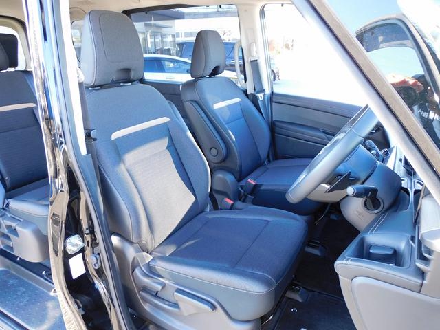 セレナ ハイウェイスターV プロパイロット・9インチフルセグナビ・全周囲カメラ・BTオーディオ・両側自動ドア・LEDライト・フォグLED・デジタルミラー・エマージェンシーブレーキ・アイドリングストップ・ETC・ドアバイザー(5枚目)