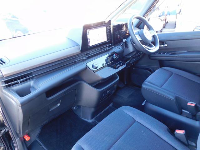 セレナ ハイウェイスターV プロパイロット・9インチフルセグナビ・全周囲カメラ・BTオーディオ・両側自動ドア・LEDライト・フォグLED・デジタルミラー・エマージェンシーブレーキ・アイドリングストップ・ETC・ドアバイザー(30枚目)