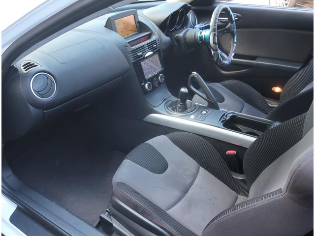 ＲＸ－８ ベースグレード　ＴＥＩＮ車高調　社外マフラー　ＷＯＲＫＥＭＯＴＩＯＮ１８インチアルミ　リア・サイドスポイラー　クイックリリース　ケンウッドナビ　地デジ　Ｂｌｕｅｔｏｏｔｈ　キーレス　ＥＴＣ　観音開き　ドラレコ（22枚目）