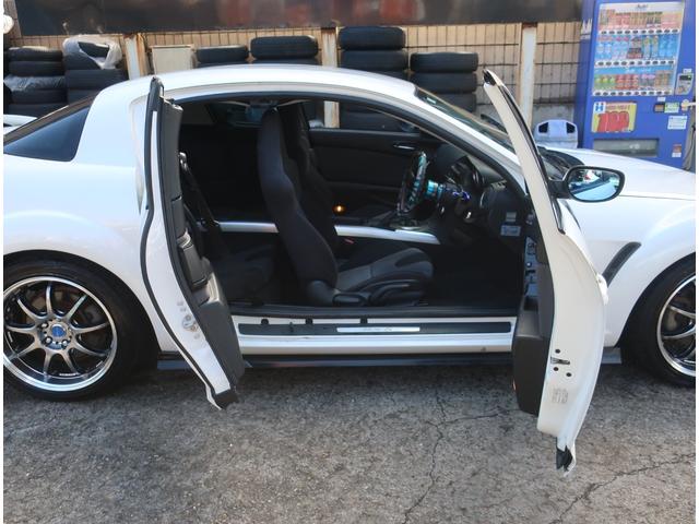 ＲＸ－８ ベースグレード　ＴＥＩＮ車高調　社外マフラー　ＷＯＲＫＥＭＯＴＩＯＮ１８インチアルミ　リア・サイドスポイラー　クイックリリース　ケンウッドナビ　地デジ　Ｂｌｕｅｔｏｏｔｈ　キーレス　ＥＴＣ　観音開き　ドラレコ（27枚目）
