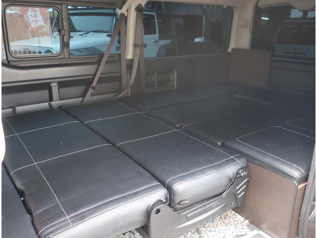 ハイエースワゴン ＧＬ　車中泊　ベットキット　１オーナー　ローダウン　社外１７インチアルミホイール　ナビ　地デジ　バックカメラ　Ｂｌｕｅｔｏｏｔｈ　フリップダウンモニター　パワースライドドア　スマートキー　ＬＥＤ　記録簿（28枚目）