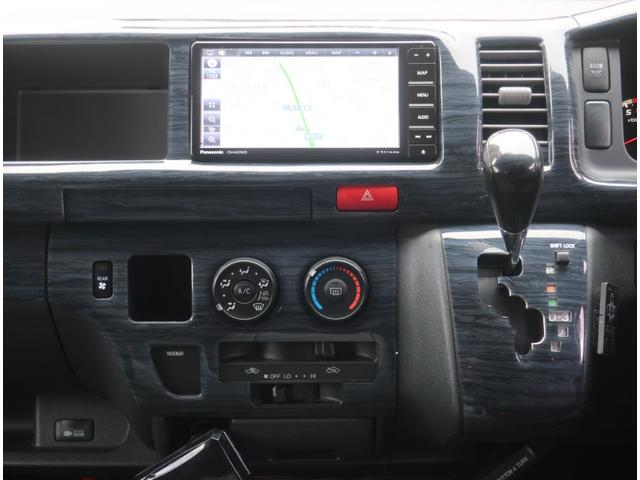 ハイエースワゴン ＧＬ　ナビ　地デジ　バックカメラ　Ｂｌｕｅｔｏｏｔｈ　後席モニター　フロントスポイラー　パワースライドドア　黒革調シートカバー　キーレス　ＥＴＣ　電動格納ミラー　ダブルエアコン　社外ステアリング　ローダウン（16枚目）