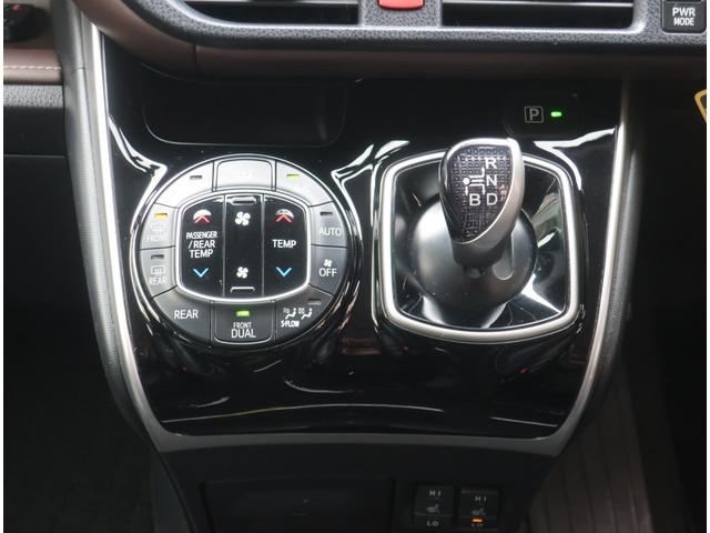 エスクァイア ハイブリッドＧｉ　フルエアロ　ローダウン　社外１９インチアルミホイール　ナビ　地デジ　バックカメラ　Ｂｌｕｅｔｏｏｔｈ　フリップダウンモニター　記録簿　両側パワースライドドア　シートヒーター　ビルトインＥＴＣ（34枚目）