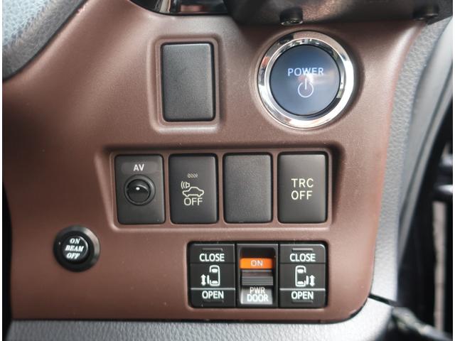 エスクァイア ハイブリッドＧｉ　フルエアロ　ローダウン　社外１９インチアルミホイール　ナビ　地デジ　バックカメラ　Ｂｌｕｅｔｏｏｔｈ　フリップダウンモニター　記録簿　両側パワースライドドア　シートヒーター　ビルトインＥＴＣ（36枚目）