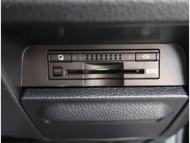 エスクァイア ハイブリッドＧｉ　フルエアロ　ローダウン　社外１９インチアルミホイール　ナビ　地デジ　バックカメラ　Ｂｌｕｅｔｏｏｔｈ　フリップダウンモニター　記録簿　両側パワースライドドア　シートヒーター　ビルトインＥＴＣ（39枚目）