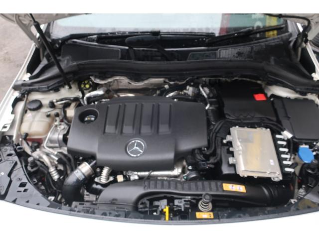 Ｂクラス Ｂ２００ｄ　ＡＭＧライン　ＡＭＧ１８インチＡＷ　純正ナビ　地デジ　バックカメラ　ＬＥＤヘッドライト　クルーズコントロール　パーキングアシスト　ハーフレザーシート　スマートキー　プッシュスタート記録簿（19枚目）