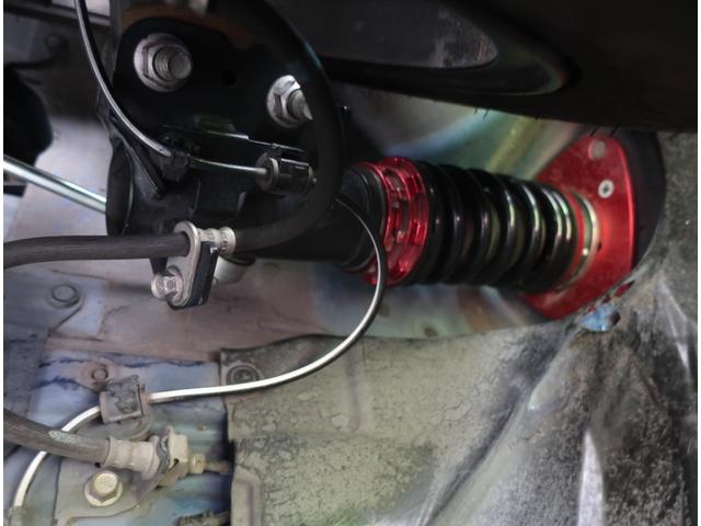 ＢＲＺ Ｒ　後期型　６速ＭＴ　ブリッツ車高調　リアスポイラー　社外ステアリング　ナビ　地デジ　バックカメラ　Ｂｌｕｅｔｏｏｔｈ　記録簿　純正ＬＥＤヘッドライト　ＥＴＣ　電動格納ミラー　修復歴無し（15枚目）