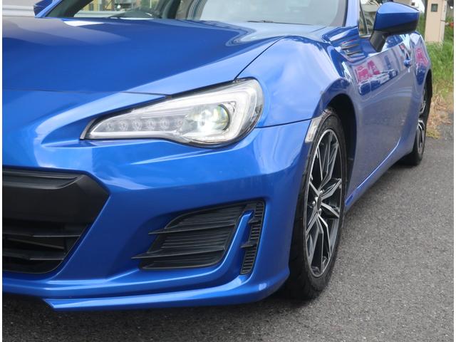 ＢＲＺ Ｒ　後期型　６速ＭＴ　ブリッツ車高調　リアスポイラー　社外ステアリング　ナビ　地デジ　バックカメラ　Ｂｌｕｅｔｏｏｔｈ　記録簿　純正ＬＥＤヘッドライト　ＥＴＣ　電動格納ミラー　修復歴無し（25枚目）