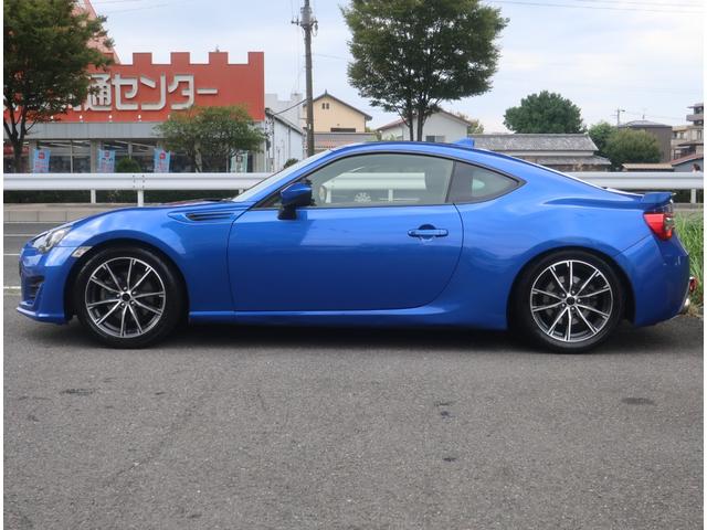 ＢＲＺ Ｒ　後期型　６速ＭＴ　ブリッツ車高調　リアスポイラー　社外ステアリング　ナビ　地デジ　バックカメラ　Ｂｌｕｅｔｏｏｔｈ　記録簿　純正ＬＥＤヘッドライト　ＥＴＣ　電動格納ミラー　修復歴無し（26枚目）