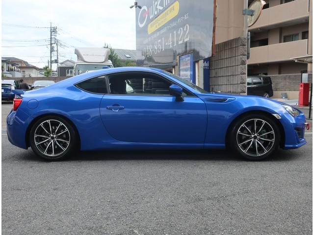 ＢＲＺ Ｒ　後期型　６速ＭＴ　ブリッツ車高調　リアスポイラー　社外ステアリング　ナビ　地デジ　バックカメラ　Ｂｌｕｅｔｏｏｔｈ　記録簿　純正ＬＥＤヘッドライト　ＥＴＣ　電動格納ミラー　修復歴無し（27枚目）