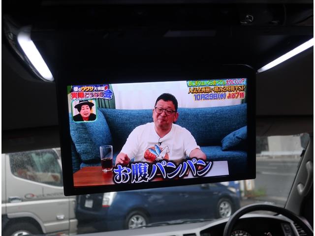ハイエースワゴン GL ナビ 地デジ バックカメラ Bluetooth フリップダウンモニター 記録簿 シートカバー オートステップ ETC LEDヘッドライト フォグランプ キーレス オートエアコン 小窓付き(17枚目)