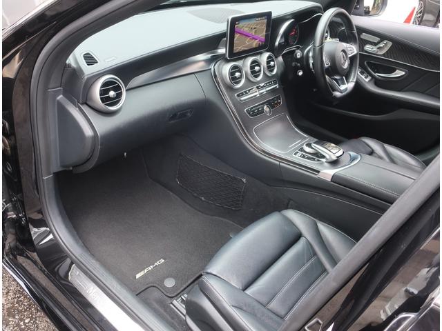 Ｃクラスステーションワゴン Ｃ２００　ステーションワゴン　スポーツ本革仕様　レーダーセーフティＰＫＧ　エアバランスＰＫＧ　記録簿（Ｈ３０．Ｒ２．４．６）　ナビ　地デジ　バックカメラ　Ｂｌｕｅｔｏｏｔｈ　パワーバックドア　ヘッドアップディスプレイ　黒革＆パワーシート（20枚目）