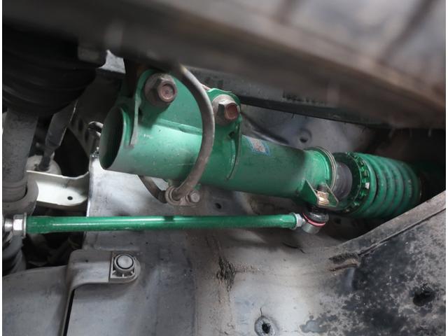 オデッセイ アブソルート　ユーザー買取車　ＴＥＩＮ車高調　フロントスポイラー　社外１９インチアルミホイール　ナビ　地デジ　バックカメラ　Ｂｌｕｅｔｏｏｔｈ　記録簿　パワースライドドア　フリップダウンモニター（ＨＤＭＩ接続可）（16枚目）