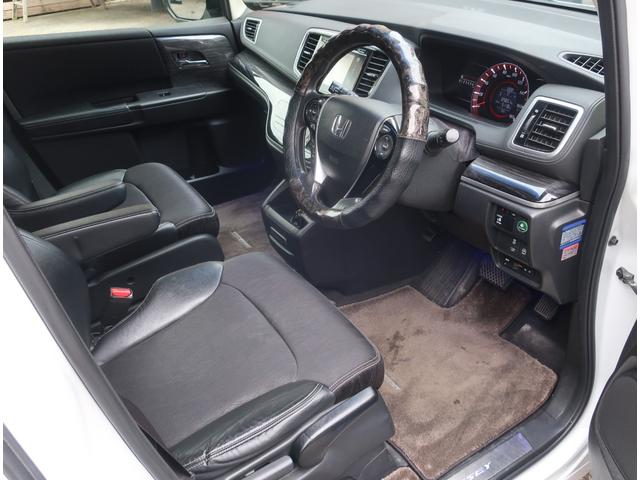 オデッセイ アブソルート　ユーザー買取車　ＴＥＩＮ車高調　フロントスポイラー　社外１９インチアルミホイール　ナビ　地デジ　バックカメラ　Ｂｌｕｅｔｏｏｔｈ　記録簿　パワースライドドア　フリップダウンモニター（ＨＤＭＩ接続可）（20枚目）