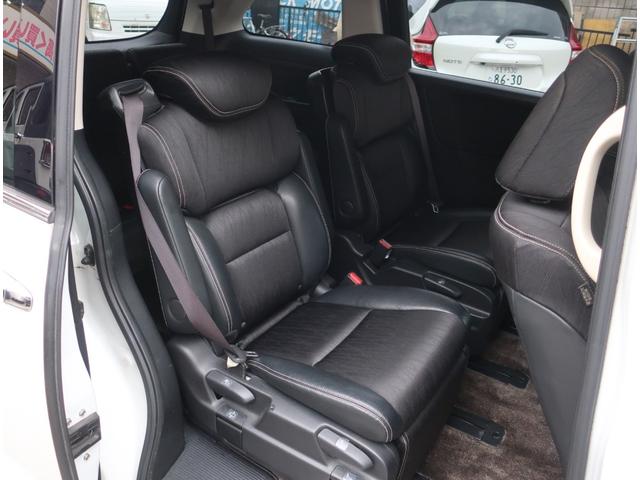 オデッセイ アブソルート　ユーザー買取車　ＴＥＩＮ車高調　フロントスポイラー　社外１９インチアルミホイール　ナビ　地デジ　バックカメラ　Ｂｌｕｅｔｏｏｔｈ　記録簿　パワースライドドア　フリップダウンモニター（ＨＤＭＩ接続可）（26枚目）