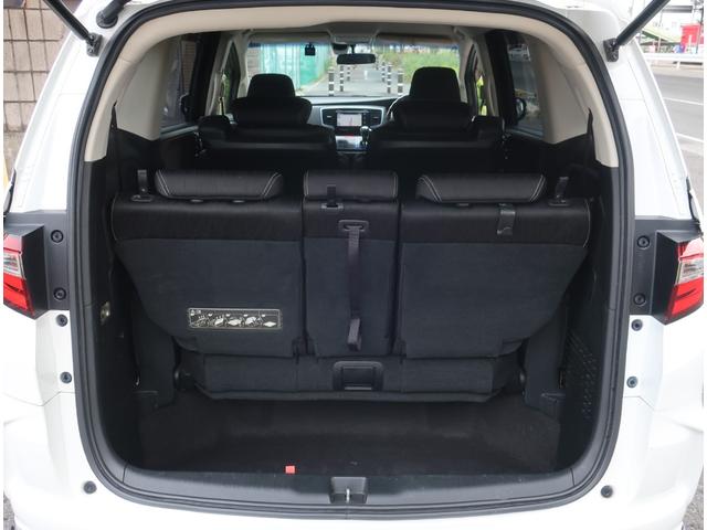 オデッセイ アブソルート　ユーザー買取車　ＴＥＩＮ車高調　フロントスポイラー　社外１９インチアルミホイール　ナビ　地デジ　バックカメラ　Ｂｌｕｅｔｏｏｔｈ　記録簿　パワースライドドア　フリップダウンモニター（ＨＤＭＩ接続可）（28枚目）