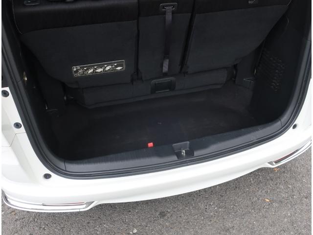 オデッセイ アブソルート　ユーザー買取車　ＴＥＩＮ車高調　フロントスポイラー　社外１９インチアルミホイール　ナビ　地デジ　バックカメラ　Ｂｌｕｅｔｏｏｔｈ　記録簿　パワースライドドア　フリップダウンモニター（ＨＤＭＩ接続可）（29枚目）