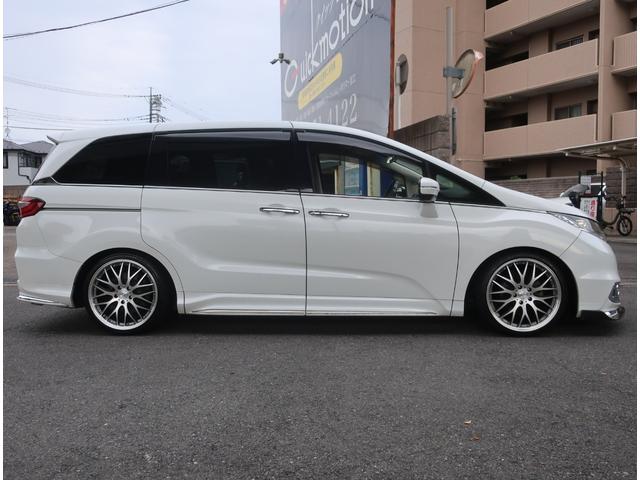 オデッセイ アブソルート　ユーザー買取車　ＴＥＩＮ車高調　フロントスポイラー　社外１９インチアルミホイール　ナビ　地デジ　バックカメラ　Ｂｌｕｅｔｏｏｔｈ　記録簿　パワースライドドア　フリップダウンモニター（ＨＤＭＩ接続可）（33枚目）