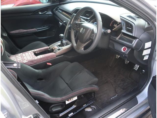 シビック ハッチバック ホンダセンシング 6速MT 無限フルバケシート 無限テール APEXiマフラー リアスポイラー ブリッツエアクリ クスコタワーバー ローダウン ナビ 地デジ バックカメラ Bluetooth 記録簿 クルコン(20枚目)