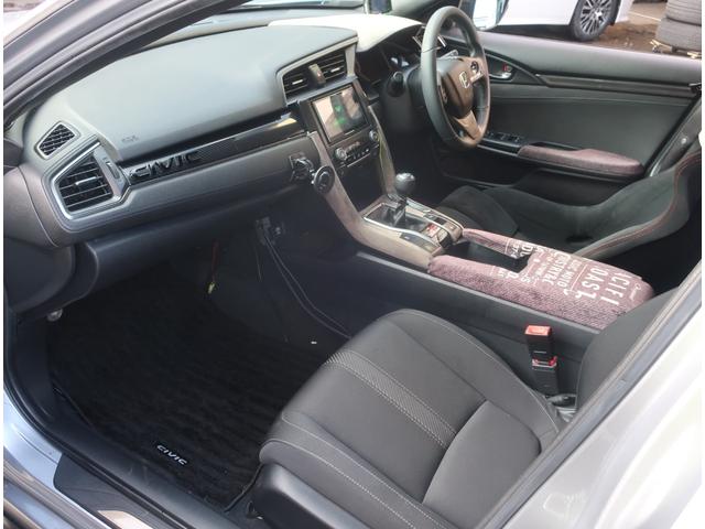 シビック ハッチバック ホンダセンシング 6速MT 無限フルバケシート 無限テール APEXiマフラー リアスポイラー ブリッツエアクリ クスコタワーバー ローダウン ナビ 地デジ バックカメラ Bluetooth 記録簿 クルコン(22枚目)