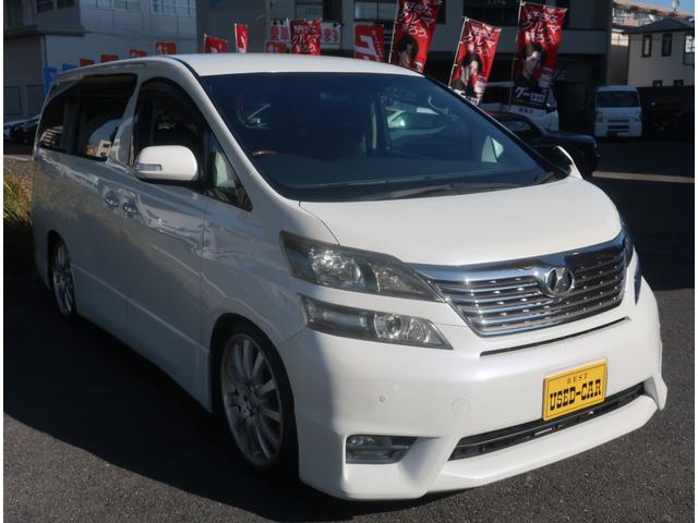 ヴェルファイア ２．４Ｚ　プラチナムセレクション　ＨＫＳ車高調　カールソン２０インチ　ナビ　地デジ　バックカメラ　Ｂｌｕｅｔｏｏｔｈ　パワーゲート　両側パワースライドドア　オットマン　ドラレコ　ＥＴＣ　スマートキー　ＨＩＤヘッドライト　フォグランプ（10枚目）