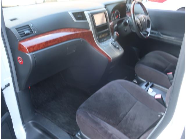 ヴェルファイア ２．４Ｚ　プラチナムセレクション　ＨＫＳ車高調　カールソン２０インチ　ナビ　地デジ　バックカメラ　Ｂｌｕｅｔｏｏｔｈ　パワーゲート　両側パワースライドドア　オットマン　ドラレコ　ＥＴＣ　スマートキー　ＨＩＤヘッドライト　フォグランプ（22枚目）