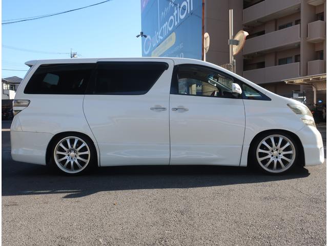 ヴェルファイア ２．４Ｚ　プラチナムセレクション　ＨＫＳ車高調　カールソン２０インチ　ナビ　地デジ　バックカメラ　Ｂｌｕｅｔｏｏｔｈ　パワーゲート　両側パワースライドドア　オットマン　ドラレコ　ＥＴＣ　スマートキー　ＨＩＤヘッドライト　フォグランプ（32枚目）