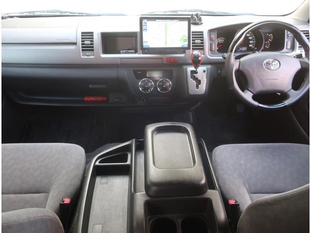 ハイエースワゴン ＧＬ　４型仕様　プロジェクターＬＥＤヘッドライト　バッドフェイス　モデリスタエアロ　ローダウン　社外１５インチアルミ　フローティングナビ　地デジ　バックカメラ　Ｂｌｕｅｔｏｏｔｈ　パワースライドドア　ＥＴＣ（9枚目）