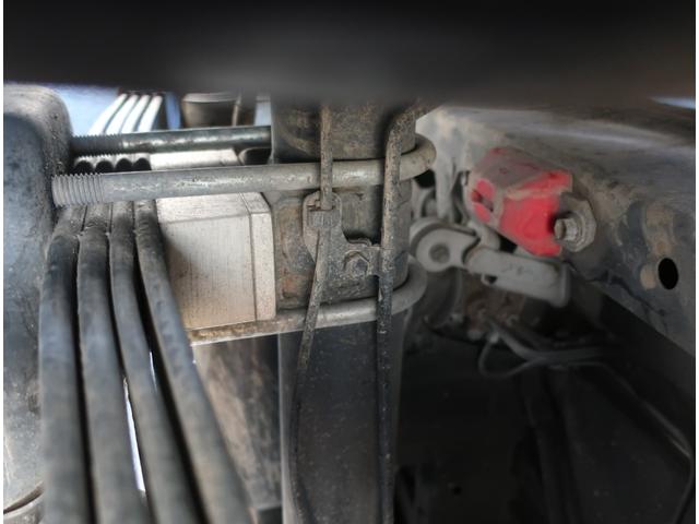 ハイエースワゴン ＧＬ　４型仕様　プロジェクターＬＥＤヘッドライト　バッドフェイス　モデリスタエアロ　ローダウン　社外１５インチアルミ　フローティングナビ　地デジ　バックカメラ　Ｂｌｕｅｔｏｏｔｈ　パワースライドドア　ＥＴＣ（16枚目）