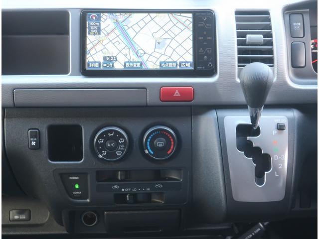 ハイエースワゴン ＧＬ　４型仕様　ナビ　地デジ　バックカメラ　Ｂｌｕｅｔｏｏｔｈ　パワースライドドア　ドライブレコーダー　ＥＴＣ　ＡＣ１００Ｖ　１０人乗り　電動格納ミラー　小窓付き　社外１５インチアルミホイール　Ｗエアコン（16枚目）