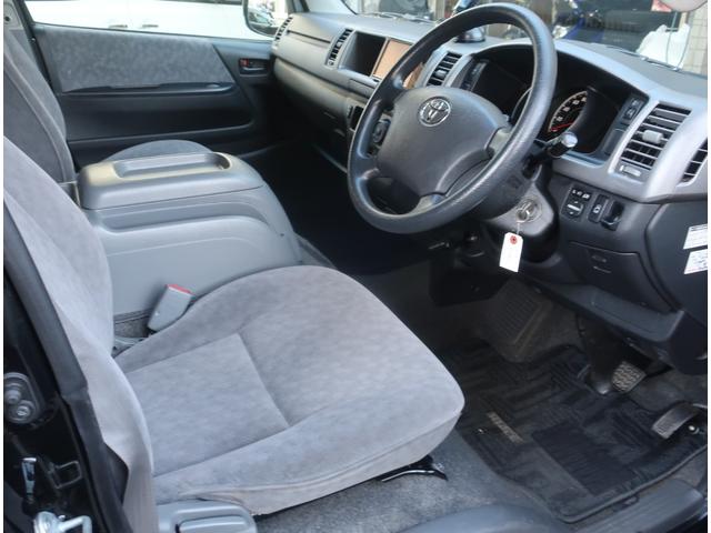 ハイエースワゴン ＧＬ　４型仕様　ナビ　地デジ　バックカメラ　Ｂｌｕｅｔｏｏｔｈ　パワースライドドア　ドライブレコーダー　ＥＴＣ　ＡＣ１００Ｖ　１０人乗り　電動格納ミラー　小窓付き　社外１５インチアルミホイール　Ｗエアコン（18枚目）