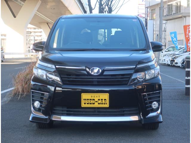ヴォクシー ＺＳ　ナビ　地デジ　バックカメラ　Ｂｌｕｅｔｏｏｔｈ　フリップダウンモニター　記録簿　両側パワースライドドア　純正ＬＥＤヘッドライト　フォグランプ　ビルトインＥＴＣ　スマートキー　プッシュスタート（7枚目）