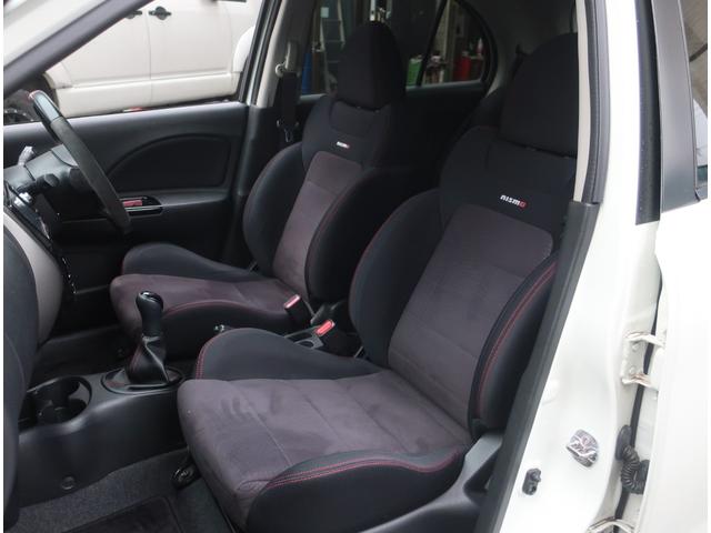 マーチ ニスモ　Ｓ　ユーザー買取車　ＭＴ車　ナビ　地デジ　Ｂｌｕｅｔｏｏｔｈ　記録簿　インテリキー　ＥＴＣ　ＬＥＤヘッドライト　バックフォグ　オートエアコン　電動格納ミラー（21枚目）