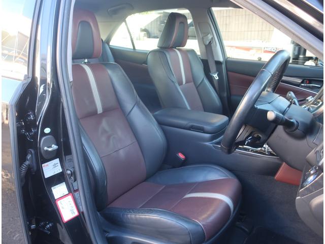 クラウンハイブリッド アスリートＳ　ブラックスタイル　特別仕様車　本革　純正ナビ　地デジ　バックカメラ　Ｂｌｕｅｔｏｏｔｈ　記録簿　クリアランスソナー　クルーズコントロール　パワーシート　シート＆ステアリングヒーター　ビルトインＥＴＣ　ＨＩＤライト（19枚目）