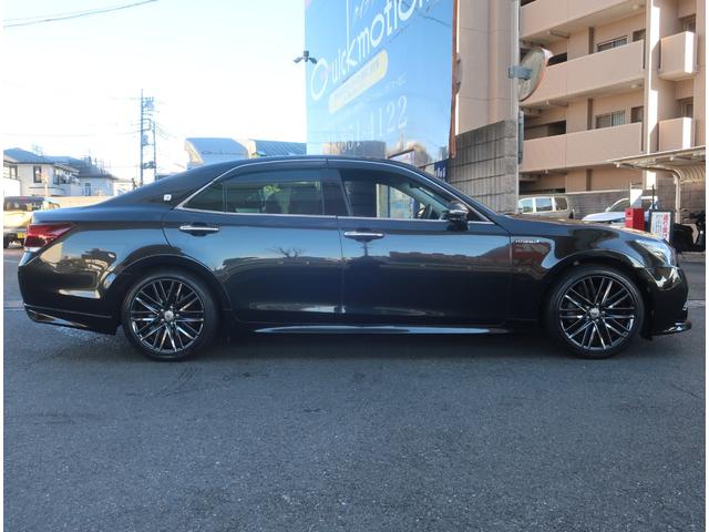 クラウンハイブリッド アスリートＳ　ブラックスタイル　特別仕様車　本革　純正ナビ　地デジ　バックカメラ　Ｂｌｕｅｔｏｏｔｈ　記録簿　クリアランスソナー　クルーズコントロール　パワーシート　シート＆ステアリングヒーター　ビルトインＥＴＣ　ＨＩＤライト（28枚目）