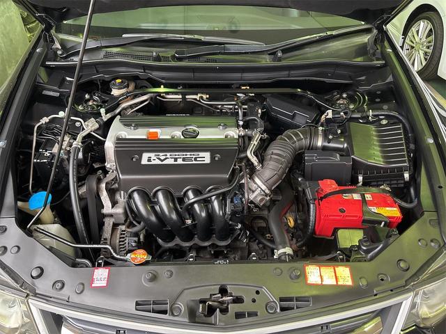 アコード ２４ＴＬ　スポーツスタイル　パドルシフト　リヤスポイラ　パワーシート　ハーフレザー調専用シート　クルコン　ＨＩＤライト　フォグランプ　ターンランプ　外１９インチアルミ　スモークフィルム　ＨＤＤナビ　ワンセグ　バックモニタ　ＥＴＣ（10枚目）