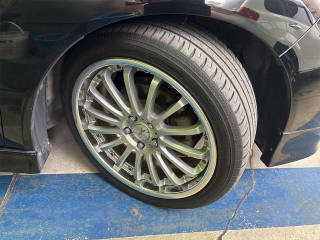 アコード ２４ＴＬ　スポーツスタイル　パドルシフト　リヤスポイラ　パワーシート　ハーフレザー調専用シート　クルコン　ＨＩＤライト　フォグランプ　ターンランプ　外１９インチアルミ　スモークフィルム　ＨＤＤナビ　ワンセグ　バックモニタ　ＥＴＣ（12枚目）