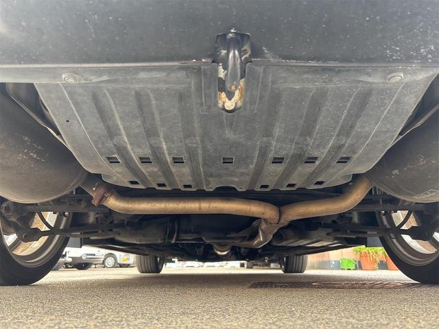 アコード ２４ＴＬ　スポーツスタイル　パドルシフト　リヤスポイラ　パワーシート　ハーフレザー調専用シート　クルコン　ＨＩＤライト　フォグランプ　ターンランプ　外１９インチアルミ　スモークフィルム　ＨＤＤナビ　ワンセグ　バックモニタ　ＥＴＣ（39枚目）