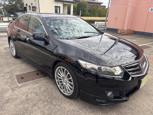 アコード ２４ＴＬ　スポーツスタイル　パドルシフト　リヤスポイラ　パワーシート　ハーフレザー調専用シート　クルコン　ＨＩＤライト　フォグランプ　ターンランプ　外１９インチアルミ　スモークフィルム　ＨＤＤナビ　ワンセグ　バックモニタ　ＥＴＣ（49枚目）